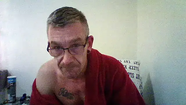 Snapshot of Kevinhot38 chatting on 12-21-25, 12:18 Kevinhot38 online show from 12-21-25, 12:18