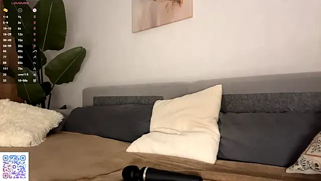 PetulaGunton online show from 03-27-26, 06:29