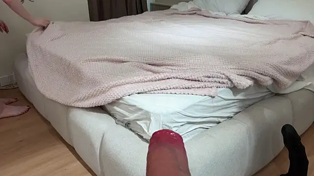 Kelly Berry   online show from 09-21-25, 08:49