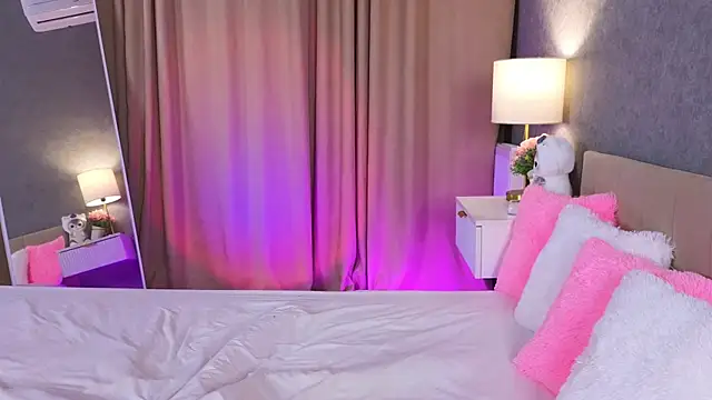 Snapshot of SweetyLali chatting on 10-11-25, 05:33 SweetyLali online show from 10-11-25, 05:33