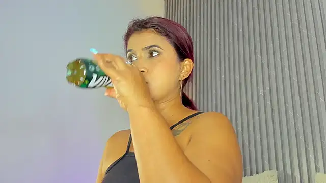 DAFNECOX online show from 10-10-25, 03:16