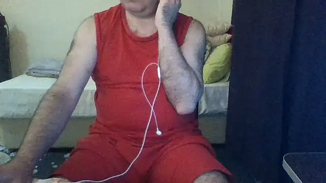 Snapshot of st206boy chatting on 06-18-26, 12:22 st206boy online show from 06-18-26, 12:22