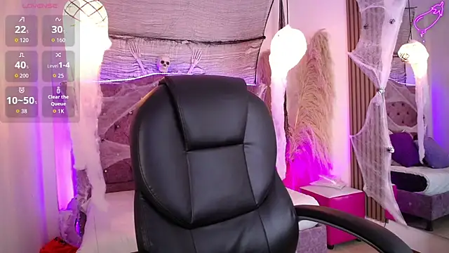 Amara Davis online show from 10-16-25, 04:24