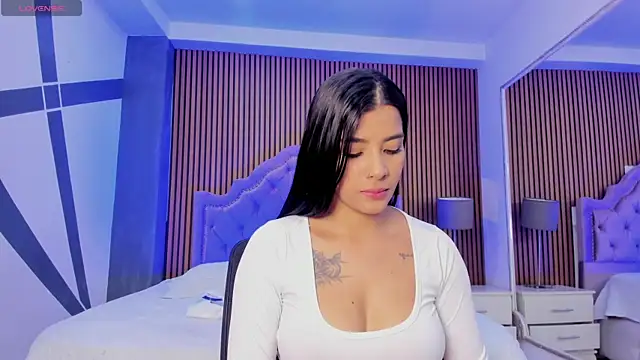 Snapshot of SelenaStonne chatting on 09-14-25, 07:57 SelenaStonne online show from 09-14-25, 07:57