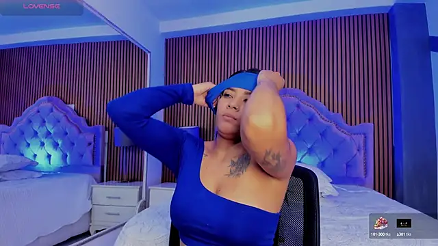 Snapshot of SelenaStonne chatting on 09-20-25, 08:21 SelenaStonne online show from 09-20-25, 08:21