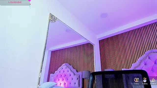 Snapshot of SelenaStonne chatting on 11-11-25, 07:58 SelenaStonne online show from 11-11-25, 07:58