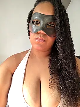 Snapshot of jadeamourim__ chatting on 10-19-25, 06:52 jadeamourim online show from 10-19-25, 06:52