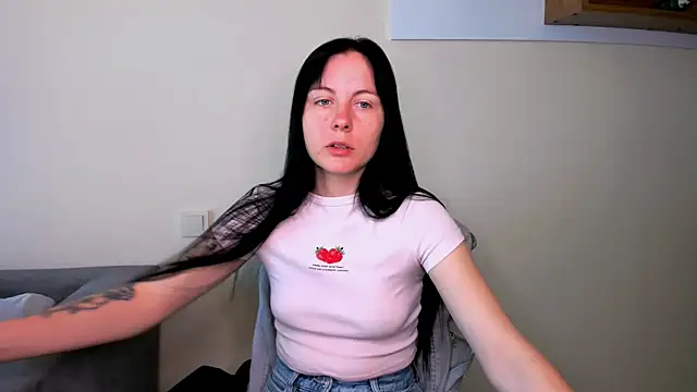 Elle Pearl  online show from 05-15-26, 05:58