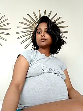 Snapshot of littlemissdevil69 chatting on 09-09-25, 09:31 littlemissdevil69 online show from 09-09-25, 09:31