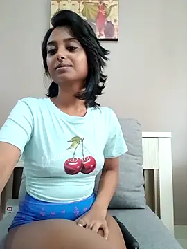 littlemissdevil69 online show from 03-10-26, 05:45