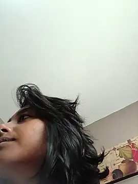 littlemissdevil69 online show from 03-11-26, 05:35