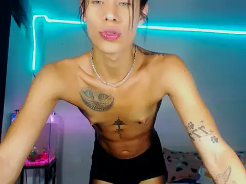 Snapshot of beautiful_taty chatting on 10-24-25, 10:17 beautiful taty online show from 10-24-25, 10:17