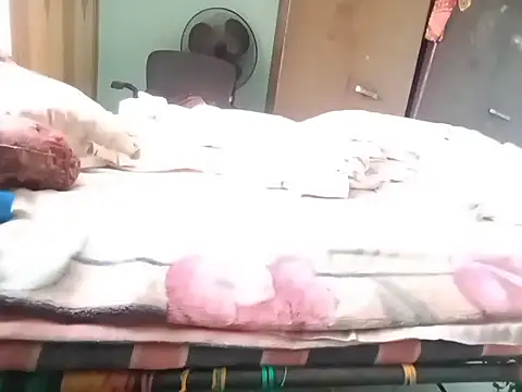 Snapshot of Sassy_Indianbhabi chatting on 12-14-25, 05:13 Sassy Indianbhabi online show from 12-14-25, 05:13