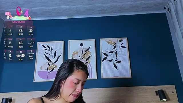 SarahMiler  online show from 11-18-25, 07:51