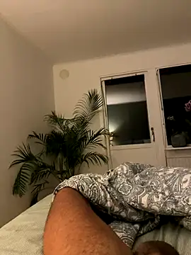 Snapshot of latina-pene chatting on 09-25-25, 10:24 latina-pene online show from 09-25-25, 10:24