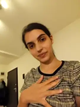 SweetMelodyZ online show from 11-20-25, 04:23