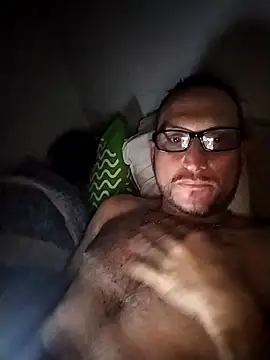 Snapshot of lufercapo chatting on 11-12-25, 09:32 lufercapo online show from 11-12-25, 09:32