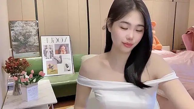 suki-1 online show from 09-12-25, 08:14