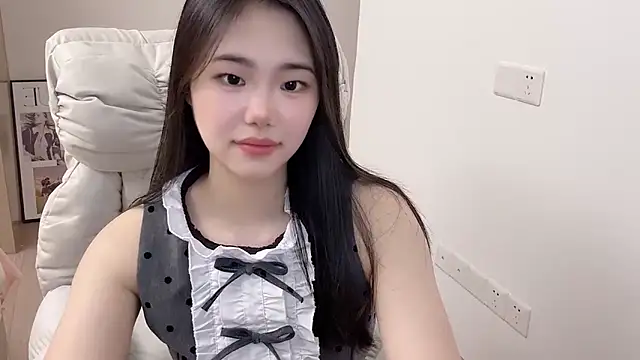 suki-1 online show from 12-01-25, 07:13