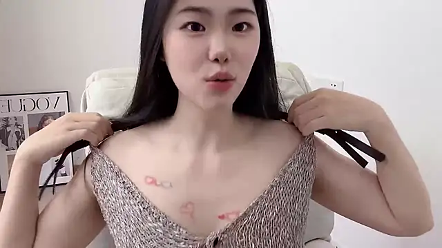 suki-1 online show from 04-14-26, 09:26