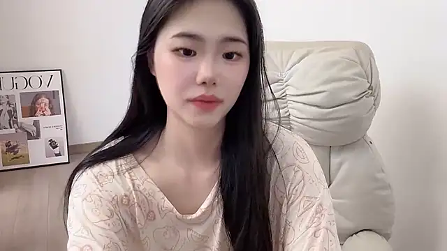 suki-1 online show from 07-18-26, 12:09