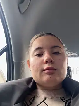 StephanieMur online show from 10-02-25, 03:57