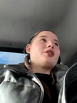 StephanieMur online show from 11-15-25, 05:05