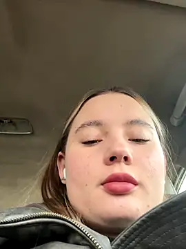 StephanieMur online show from 11-19-25, 04:01