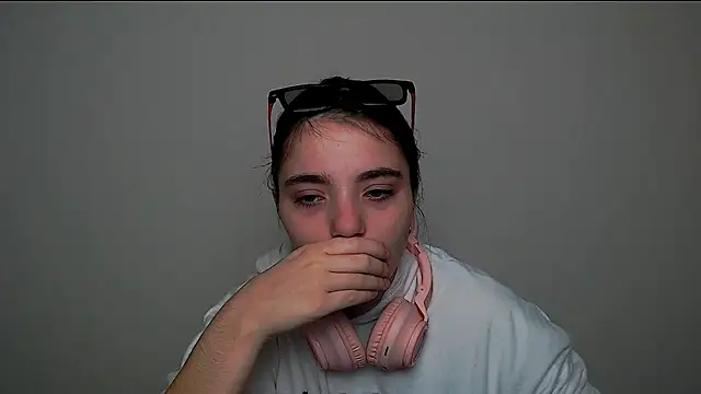 Sun Shine   online show from 10-29-25, 11:28