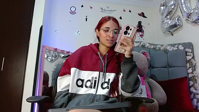 Kitty Slim online show from 10-02-25, 01:07