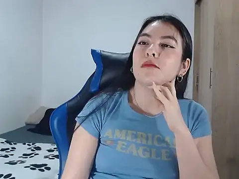 Snapshot of EloiseJun chatting on 09-18-25, 07:27 EloiseJun online show from 09-18-25, 07:27