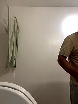 Snapshot of julio_p chatting on 09-11-25, 01:28 julio p online show from 09-11-25, 01:28