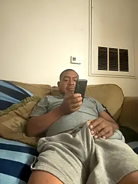 Snapshot of julio_p chatting on 09-18-25, 02:57 julio p online show from 09-18-25, 02:57