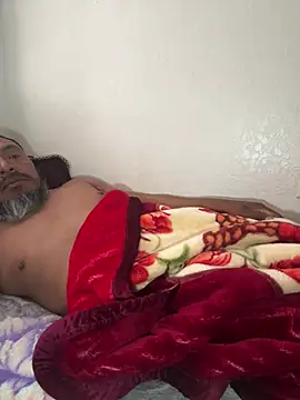 Snapshot of julio_p chatting on 02-08-26, 03:26 julio p online show from 02-08-26, 03:26