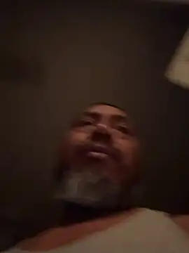 Snapshot of julio_p chatting on 03-03-26, 04:40 julio p online show from 03-03-26, 04:40