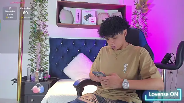 Snapshot of _taylor_black chatting on 01-05-26, 07:50 taylor black online show from 01-05-26, 07:50