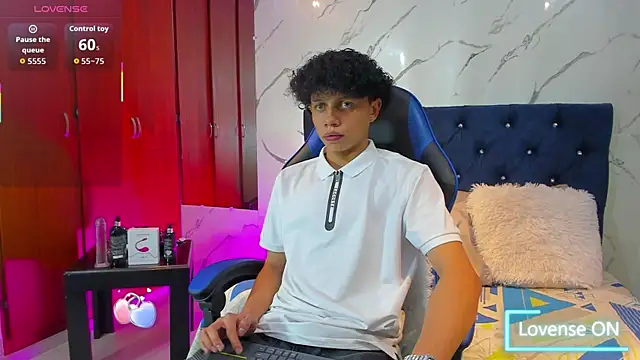 Snapshot of _taylor_black chatting on 02-05-26, 09:41 taylor black online show from 02-05-26, 09:41