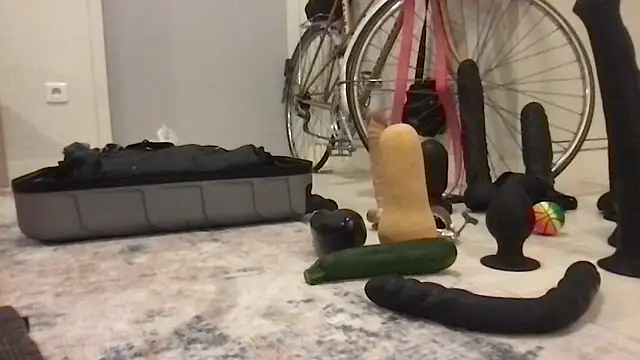 Zaak91190 online show from 11-05-25, 08:42