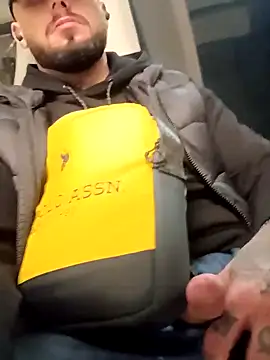 Snapshot of Barber33zk chatting on 09-24-25, 02:48 Barber33zk online show from 09-24-25, 02:48