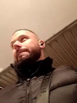 Snapshot of Barber33zk chatting on 09-29-25, 07:30 Barber33zk online show from 09-29-25, 07:30