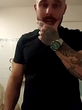 Snapshot of Barber33zk chatting on 10-07-25, 12:52 Barber33zk online show from 10-07-25, 12:52