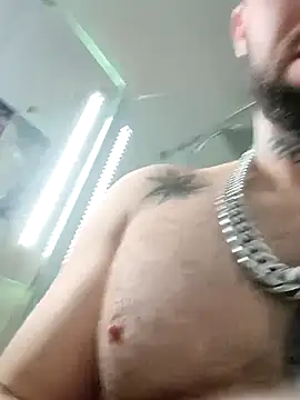 Snapshot of Barber33zk chatting on 11-08-25, 06:35 Barber33zk online show from 11-08-25, 06:35