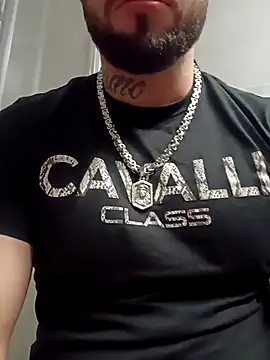 Snapshot of Barber33zk chatting on 12-20-25, 05:47 Barber33zk online show from 12-20-25, 05:47