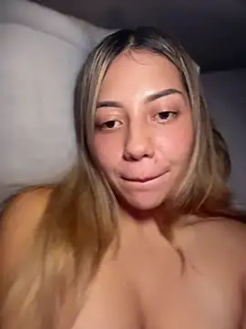 MissCat  online show from 11-30-25, 01:53