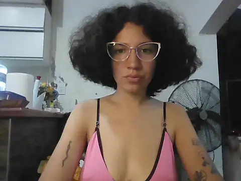 loliporomero online show from 10-04-25, 07:56