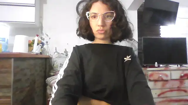 loliporomero online show from 11-05-25, 01:05