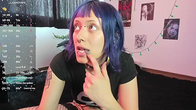 kattusauruss online show from 10-04-25, 01:31