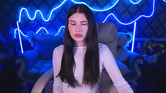 Neyla Charm online show from 10-05-25, 07:23