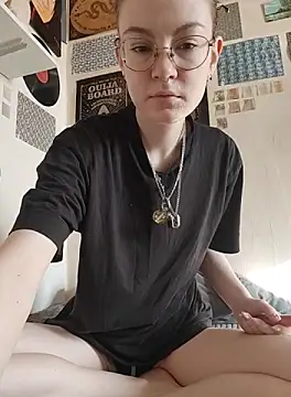 Snapshot of _arigins_ chatting on 10-08-25, 08:23 arigins online show from 10-08-25, 08:23