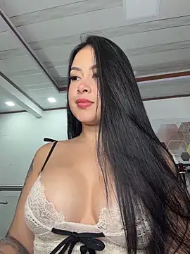 Snapshot of CrisMarulanda chatting on 02-10-26, 04:05 CrisMarulanda online show from 02-10-26, 04:05